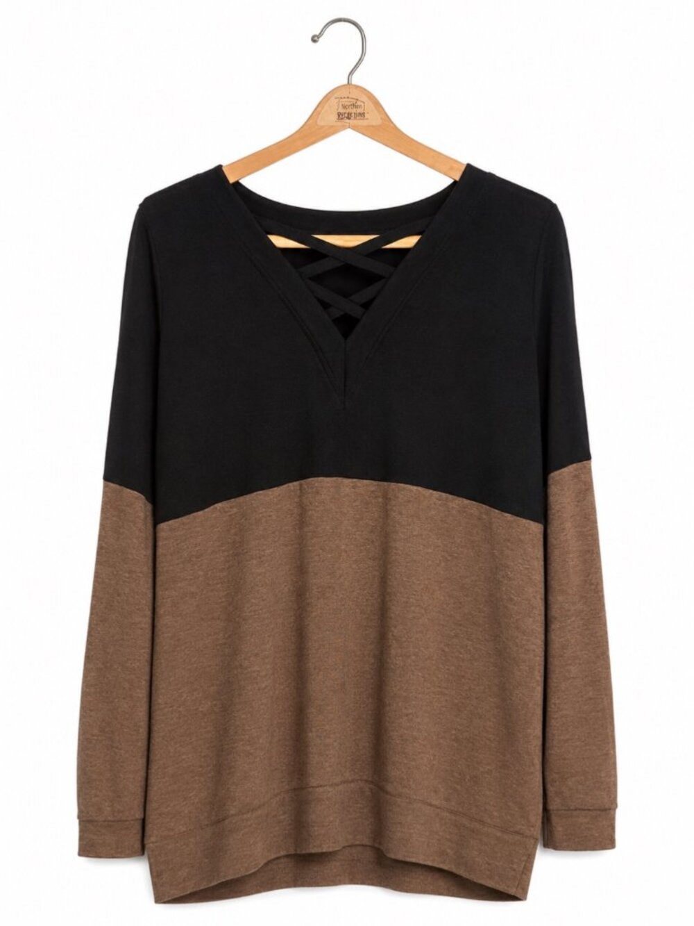 Northern Reflections Womens Black & Brown Long Sleeve V-Neck Blouse